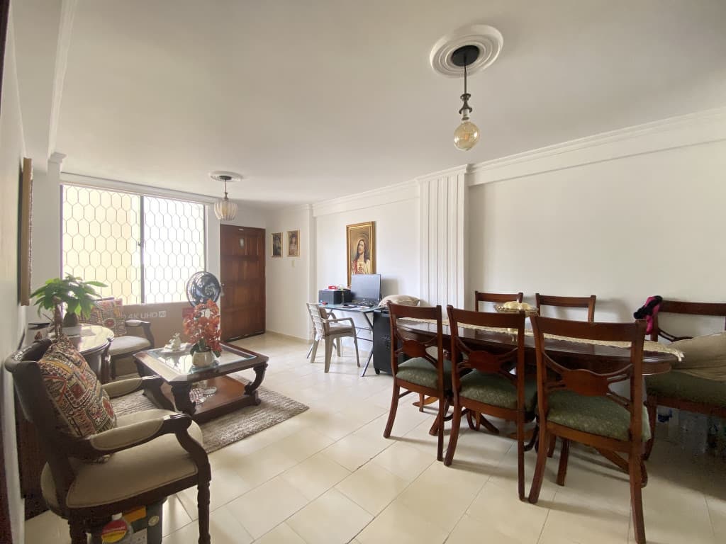 Imagen https://s3-us-west-2.amazonaws.com/pictures.domus.la/inmobiliaria_59/95362_5_1791215362.jpg