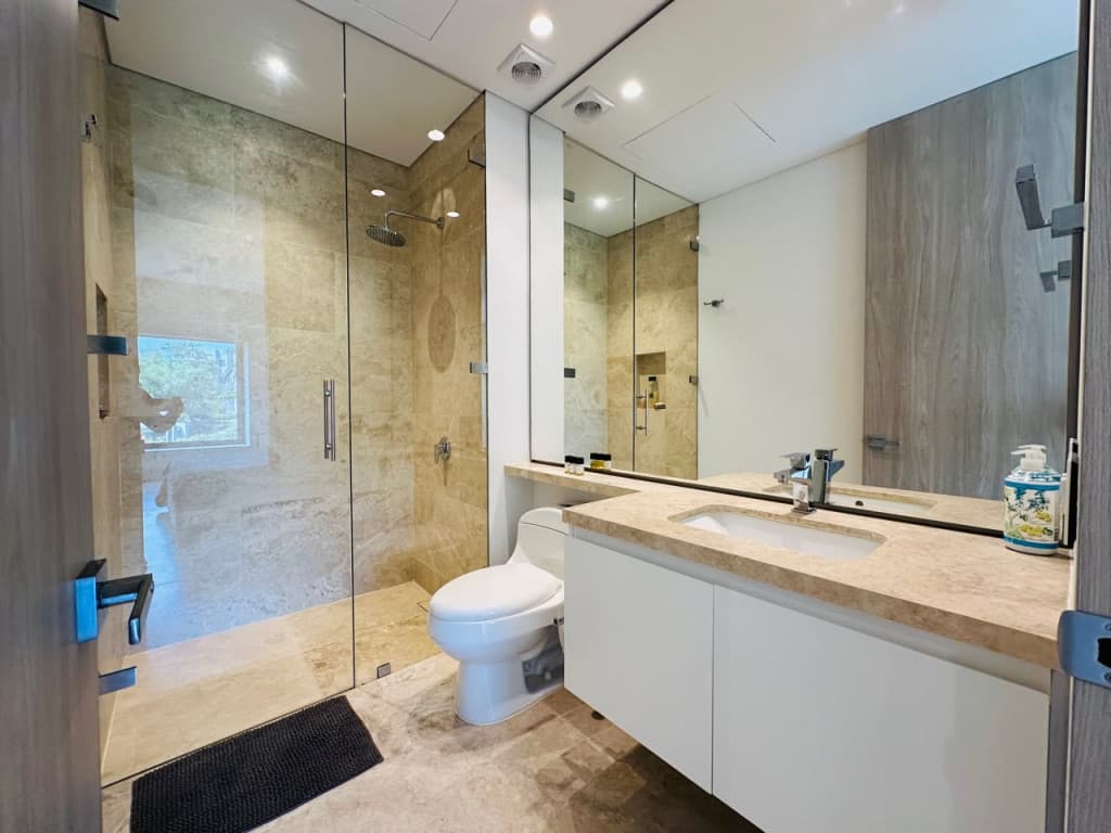 Imagen https://s3-us-west-2.amazonaws.com/pictures.domus.la/inmobiliaria_59/95363_7_1791225325.jpg
